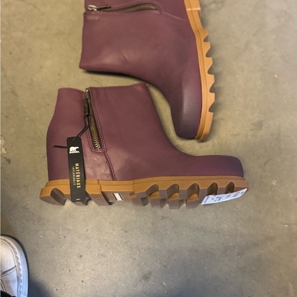 Sorel Joan of Artic Wedge III Boots - Picture 5 of 11